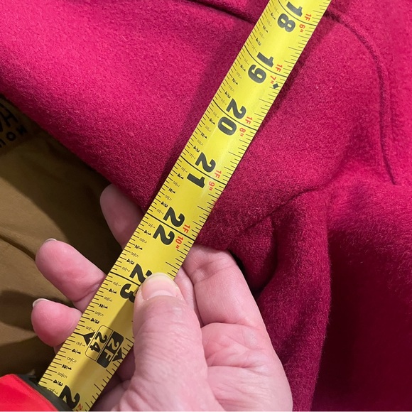 Roots wool pea coat winter jacket. Beautiful raspberry color. Size Large (L) - Picture 11 of 11
